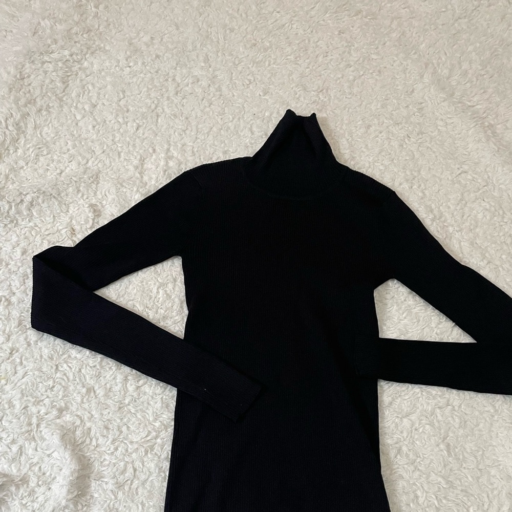 Sandro Classic Black Sweater for Women